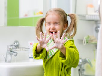 jak nauczyć dziecko myć ręce